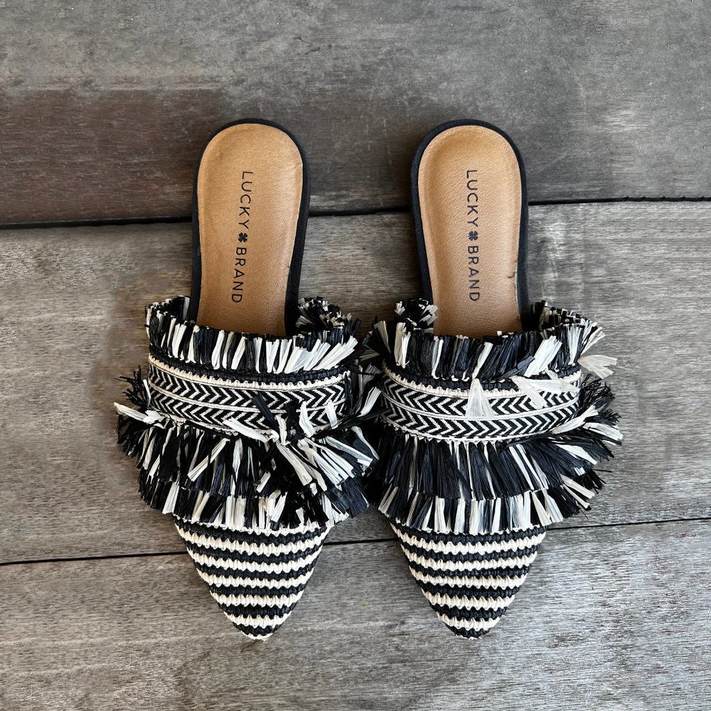 Size 6.5 // Lucky Brand Fringe Boho Rattan Flat Mules